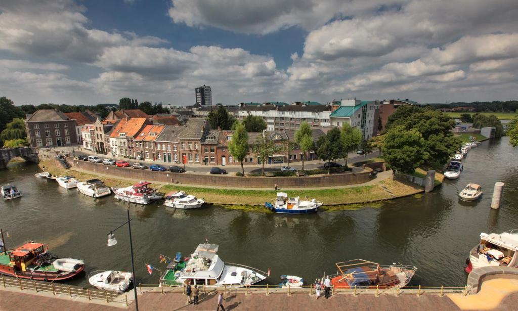 Hotel Dux Roermond Exterior photo