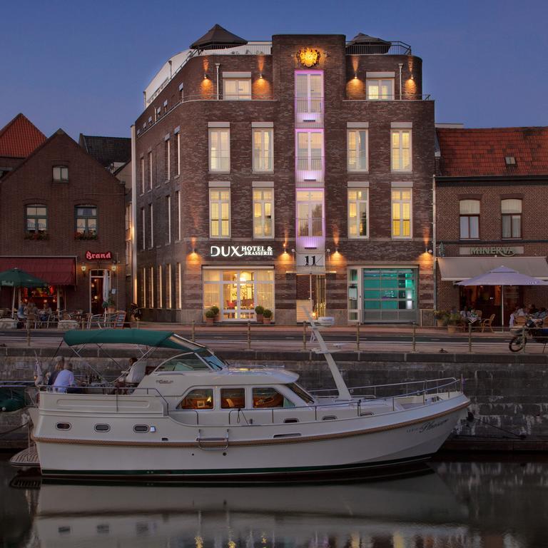 Hotel Dux Roermond Exterior photo